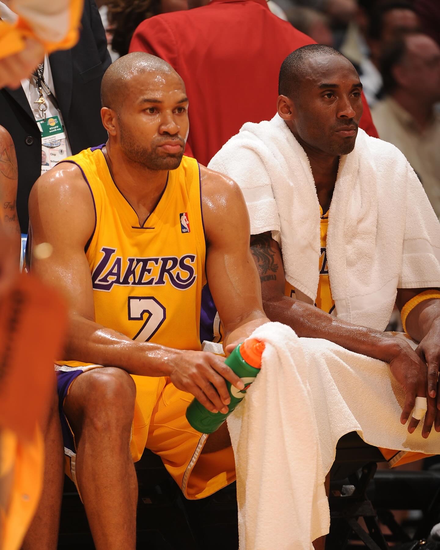 体育比分-洛杉矶湖人发布备战花絮；窗口期完成体检；意甲任务艰巨；赛程密集仍需轮换(湖人两名球员确诊)